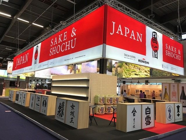 Beaumont Co. Exhibits and Displays Montreal 25