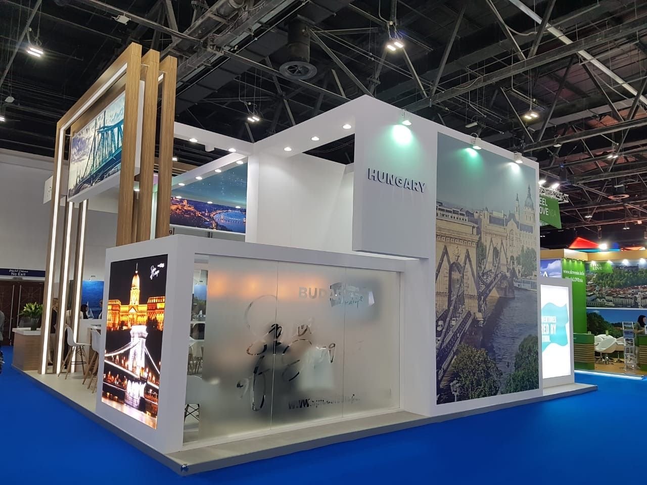 STAND WORLD DESIGN LTD 3