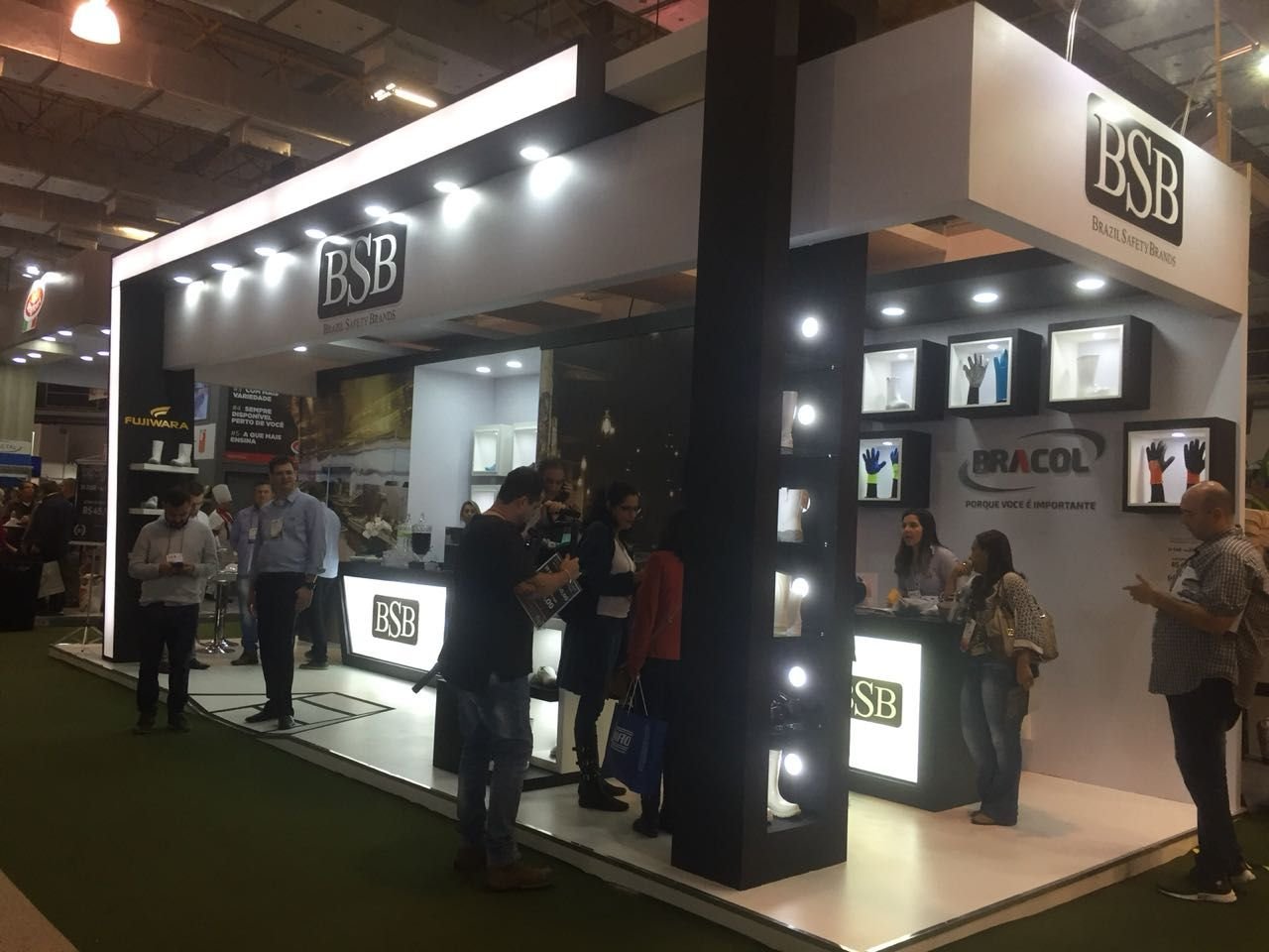 V3-Eventos-Montagens-de-Stands-Eireli-1